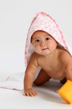 Safari Pink Hooded Towel 